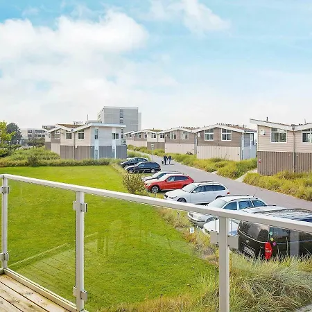 Holiday home Two-bedroom Holiday In 50