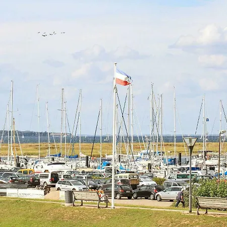 Two-bedroom Holiday In 50 Holiday home