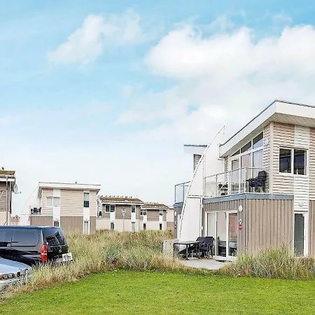 Two-bedroom Holiday In 50 Holiday home
